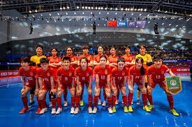 4人很关键！湖人25分大胜，东契奇27+12 艾顿创纪录！